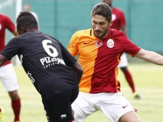 Galatasaray Bozguna Uğradı