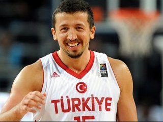 Hidayet Türkoğlu: Enes Kanter'in kafası çalışmıyor