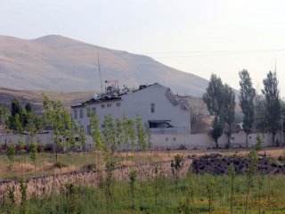 PKK'dan Karakola İntihar Saldırısı: 2 Şehit!