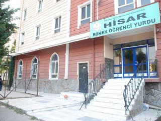 Kütahya Belediyesi'nden 'Kaçak Yurt' Açıklaması