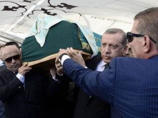 Erdoğan, Tulu Gümüştekin'in Cenazesine Katıldı