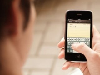 İzinsiz Gönderilen SMS'ler İçin Bakan'dan Uyarı