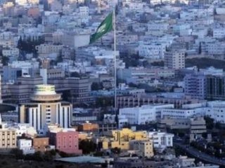 Suudi Arabistan'da Camiye Saldırı 10 Ölü