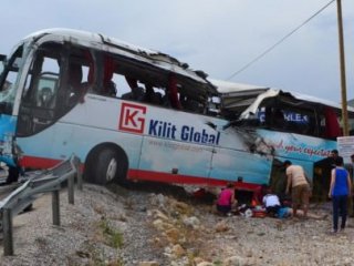 Tur otobüsünde Ölenlerin Kimlikleri Belirlendi