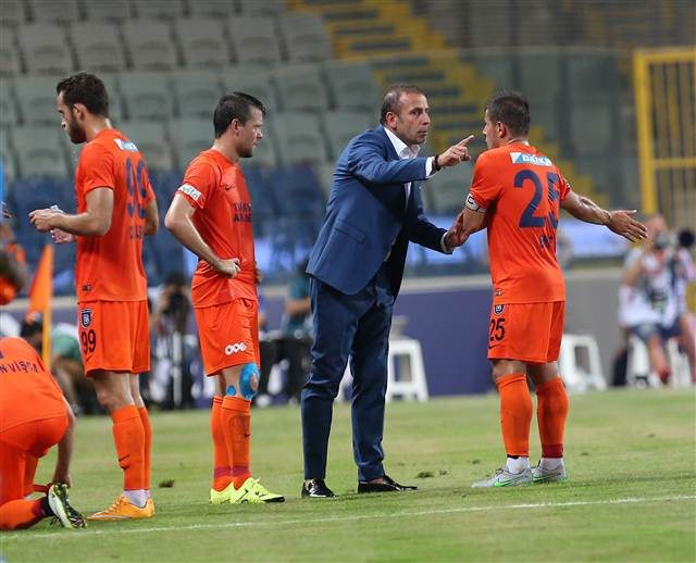 İstanbul Başakşehir 1 - 2 AZ Alkmaar