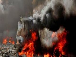 Esed Ordusu Varil Bombaları İle Saldırdı