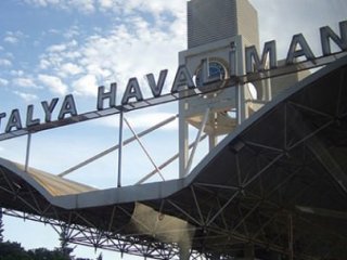Antalya Havalimanı'nda Rekor Kırıldı