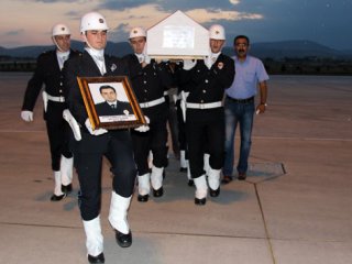 Şehit Müdür Memleketine Gönderildi
