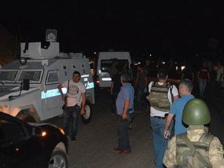 Emniyet Müdürlüğü’ne Halktan Baltalı, Kürekli Destek