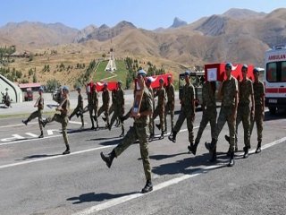 3 Şehit İçin Van'da Tören