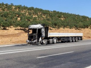 Bingöl'de Askeri Konvoya Saldırı! Yaralılar Var