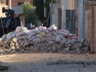 PKK'dan Hendeklere Bomba Yığınağı