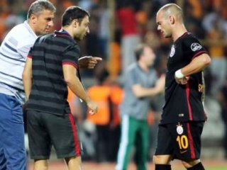 G.Saray'da Wesley Sneijder Şoku