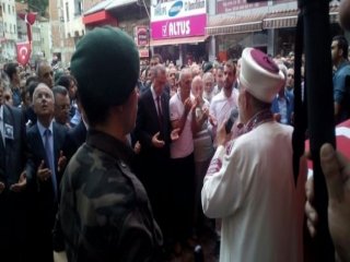 Şehit Polis Dualarla Uğurlandı