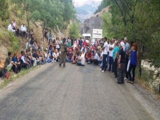 PKK, Gelin Ve Damada Propaganda Yaptı
