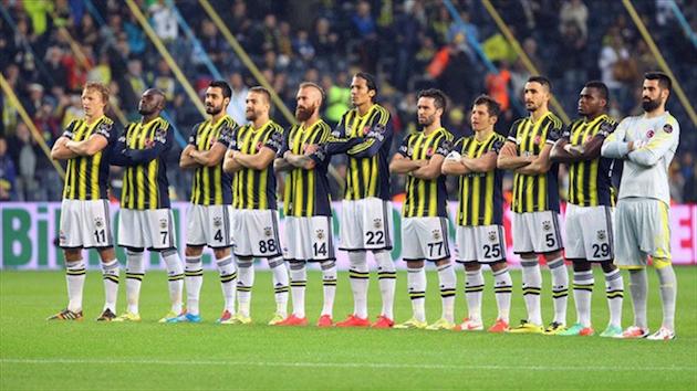 Fenerbahçe Barça Ve Real'e Kafa Tutuyor