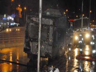 Diyarbakır'da TOMA'ya Bombalı Saldırı