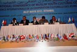 Müslüman gençler İstanbul'da buluştu