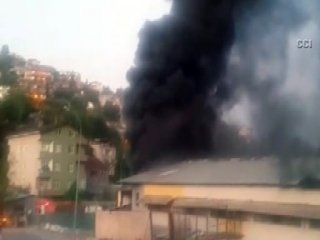 Beykoz'da krom fabrikasında korkutan yangın