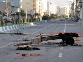 Cizre'de Teröristlerle Çatışma