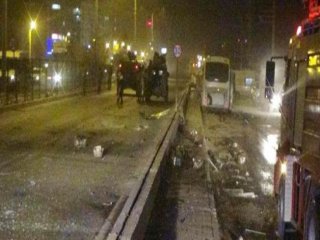 Polis Aracına Bombalı Saldırı: 19 Yaralı