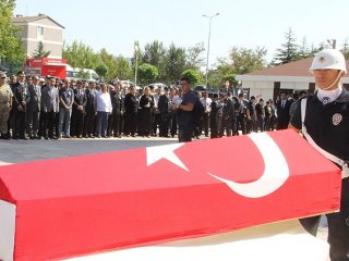 Şehitler son yolculuğuna uğurlandı