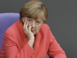 Merkel Kapıları Kapattı!