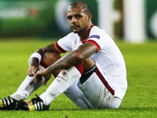 Korkunç iddia! Melo'nun kafasına silah dayadılar