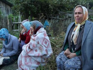 Gün Ağarınca Gözyaşları Da Sel Oldu