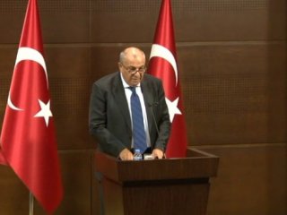 Tuğrul Türkeş MHP'den Ayrıldı