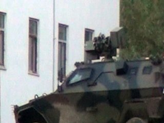 Şemdinli’de emniyet ve hükümet konağına saldırı