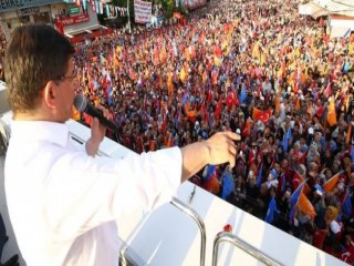 AK Parti'de 3 Döneme Takılan 25 İsim Yeniden Aday