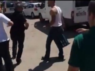Esnaf, Polise Böyle Saldırdı