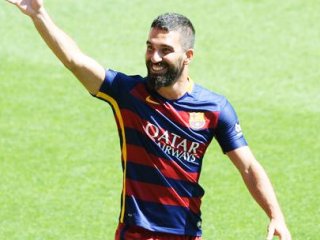 Luis Enrique Arda Turan'ı İzleyince...