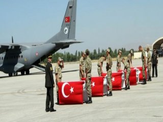 16 Dağlıca Şehidi İçin Van'da Tören