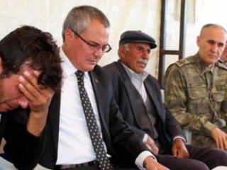 Şehidin Babası Vali'yi Ağlattı