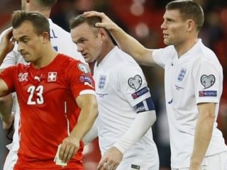 İngiltere 8'de 8 Yaptı, Rooney Tarihe Geçti
