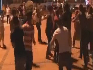 Öcalan Sloganı Atan Provokatör Meydan Dayağı