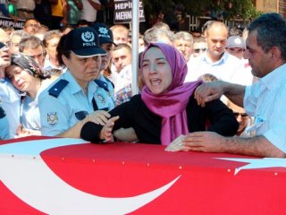 Şehidin Eşi Şok Etti! Öyle Sözler Söyledi Ki..