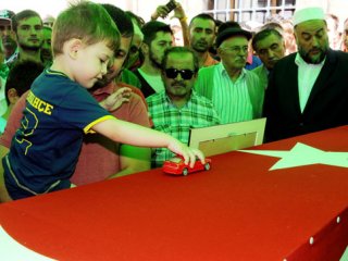 Bir Yürek Burkan Kare De Zonguldak'tan!