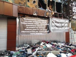 Kürt Esnaftan İlginç Pankart!