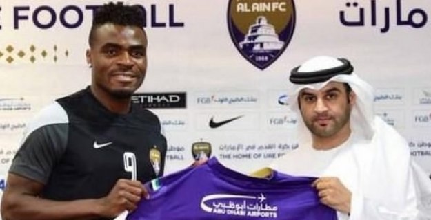 Emenike Resmen Bıraktı!