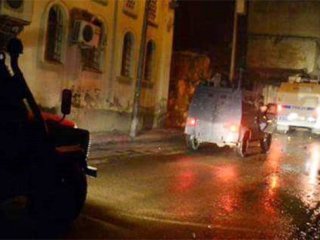 Hükümet konağına bombalı saldırı: 1 polis yaralı