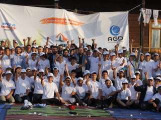 700 Genç Kardeşliği Kuvvetlendirdi