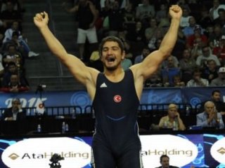 Taha Akgül Dünya Şampiyonu Oldu!