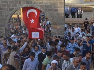 Şehidimize Gözü Yaşlı Veda!