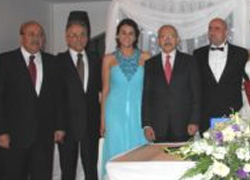 Kılıçdaroğlu, Nikah Şehitliği Yaptı