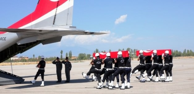 Şehitler Memleketlerine Uğurlandı