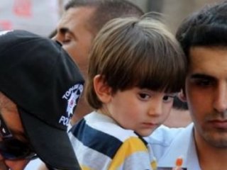 Şehit Oktay İzgi'nin Oğlu Yürekleri Dağladı