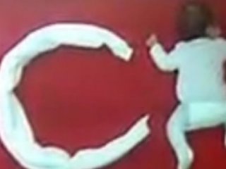 Dağlıca'da Asker Olan Babası için Poz Verdi!